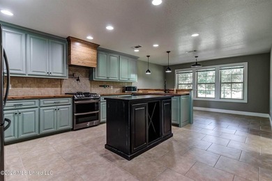 Experience the perfect blend of privacy, space, and scenic - photo 28