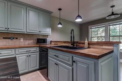 Experience the perfect blend of privacy, space, and scenic - photo 29