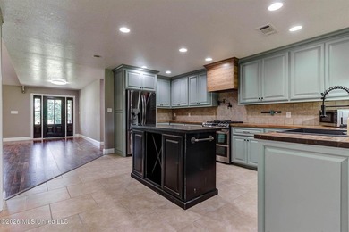 Experience the perfect blend of privacy, space, and scenic - photo 32