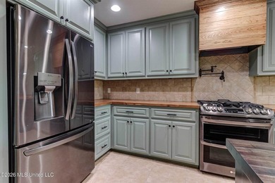 Experience the perfect blend of privacy, space, and scenic - photo 33