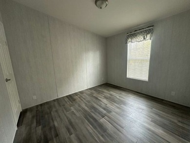 Additional listing photo 4