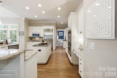 Perfectly positioned on a large, private, beautifully landscaped - photo 14