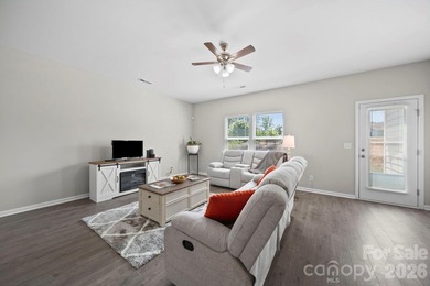 PRICE IMPROVEMENT!!! If you are looking for the perfect home - photo 21