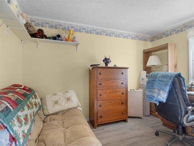 Welcome to this charming lakeside retreat tucked away on a - photo 26