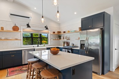 Set in the heart of Hanalei, this contemporary 3-bedroom, 2 - photo 6