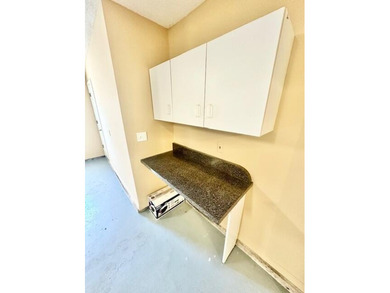 *ASSUMABLE 3.375% VA LOAN! MOTIVATED SELLER - PRICED TO SELL - - photo 33