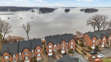 Elegante maison de ville riveraine sur 4 niveaux offrant une vue - photo 46