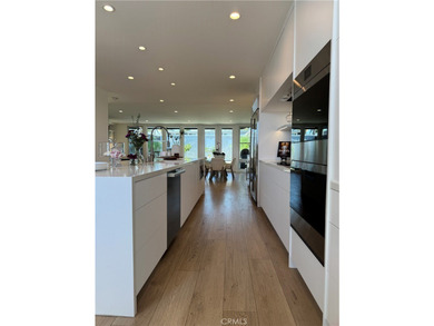Modern luxury blends with Mid-Century in Weatherly Bay with a 25 - photo 7
