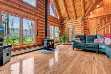 LAKEFRONT LOG HOME with 500+ feet of shoreline on 2.25 acres, NO - photo 11