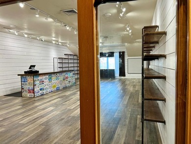 A low-cost entry into retail real estate in a proven tourist - photo 11