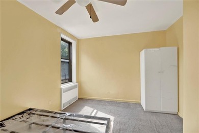 Welcome to one of the most desirable co-op buildings bordering - photo 14