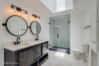 Adorable home in Diamondhead featuring stainless steel - photo 19
