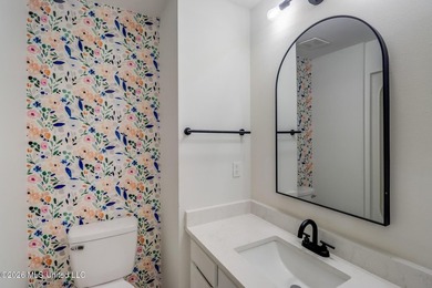 Adorable home in Diamondhead featuring stainless steel - photo 20