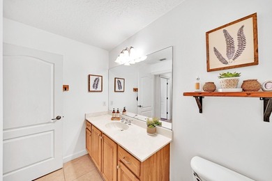 Spacious and well-designed 4-bedroom, 3-bath home with a 3-car - photo 23