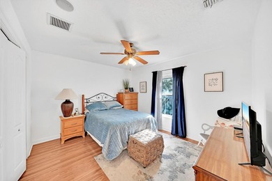Spacious and well-designed 4-bedroom, 3-bath home with a 3-car - photo 24