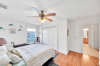 Spacious and well-designed 4-bedroom, 3-bath home with a 3-car - photo 27