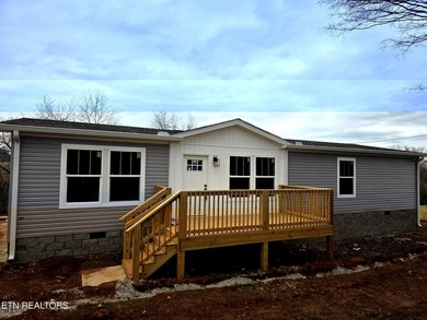 Watts Bar Lake Home For Sale in Lenoir City Tennessee