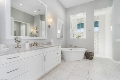 Turnkey furnished and beautifully upgraded, LAKE VIEW LUXURY - photo 32