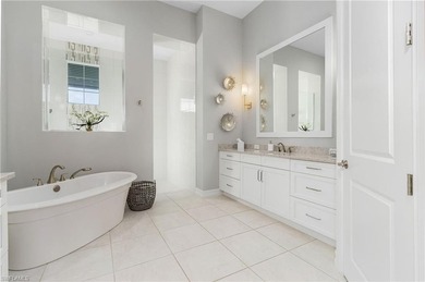 Turnkey furnished and beautifully upgraded, LAKE VIEW LUXURY - photo 33