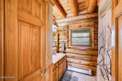 LAKEFRONT LOG HOME with 500+ feet of shoreline on 2.25 acres, NO - photo 21