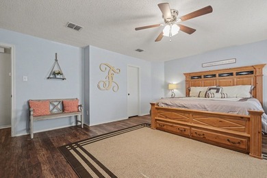 Welcome to 2629 Annalea Lane in Little Elm! This beautifully - photo 7