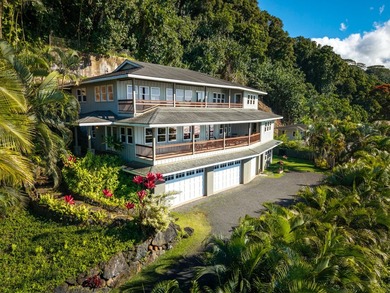 Perched above the pristine shoreline near the end of Anini, this - photo 1
