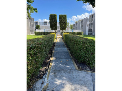 Kendale Lakes Area Condo For Sale in Miami Florida