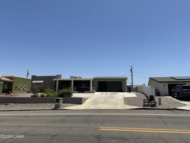 Lake Home Sale Pending in Lake Havasu City, Arizona