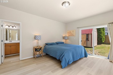 Welcome home to this beautifully maintained 3-bedroom, 2.5-bath - photo 16