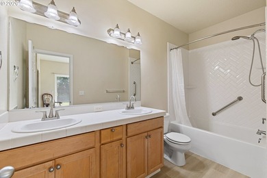 Welcome home to this beautifully maintained 3-bedroom, 2.5-bath - photo 17