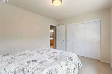 Welcome home to this beautifully maintained 3-bedroom, 2.5-bath - photo 19