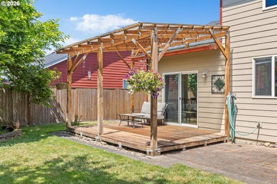 Welcome home to this beautifully maintained 3-bedroom, 2.5-bath - photo 27