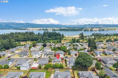 Welcome home to this beautifully maintained 3-bedroom, 2.5-bath - photo 33