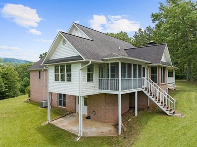 Welcome to 177 Shangri La Drive, a private mountain retreat - photo 4