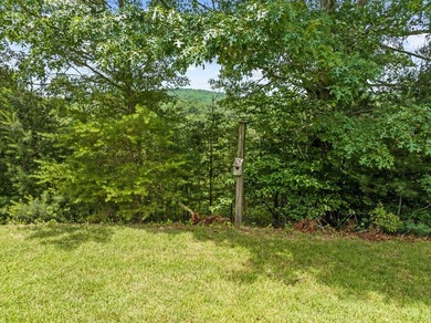 Welcome to 177 Shangri La Drive, a private mountain retreat - photo 8