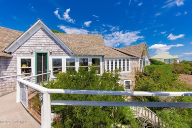 A rare opportunity to own a distinguished waterfront estate on - photo 7