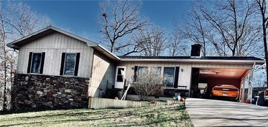 Lake Windsor Home For Sale in Bella Vista Arkansas