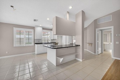Light and bright 2BR/2BA/1CG home in desirable Palm City. This 1 - photo 10