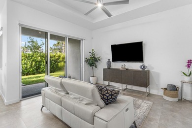 Gorgeous, modern 4 bd/ 3.5 bath end unit townhome in the heart - photo 12