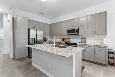 Gorgeous, modern 4 bd/ 3.5 bath end unit townhome in the heart - photo 13