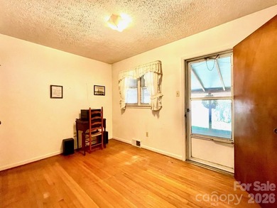 This charming home is in a prime location with no HOA fees and - photo 17