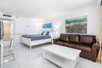 Fully furnished beachfront studio in prestigious Sunny Isles - photo 2