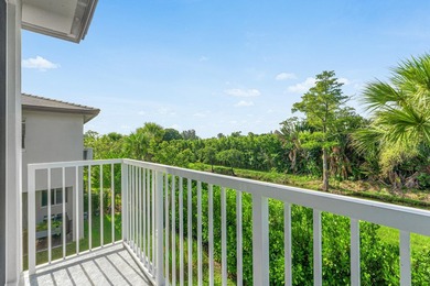 Gorgeous, modern 4 bd/ 3.5 bath end unit townhome in the heart - photo 22