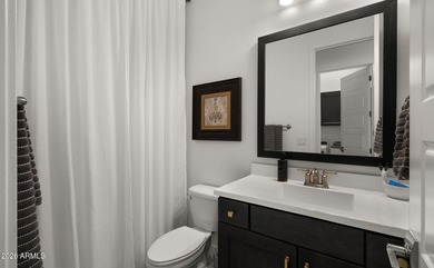 Beautifully upgraded Blandford home offering 3 BRs and 3 full - photo 23