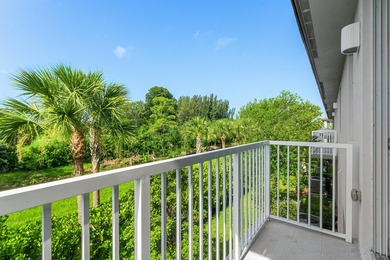 Gorgeous, modern 4 bd/ 3.5 bath end unit townhome in the heart - photo 23