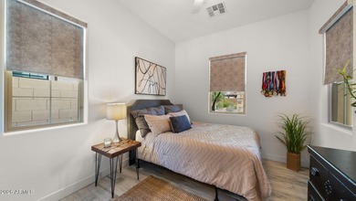Beautifully upgraded Blandford home offering 3 BRs and 3 full - photo 26
