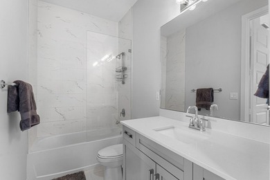 Gorgeous, modern 4 bd/ 3.5 bath end unit townhome in the heart - photo 26