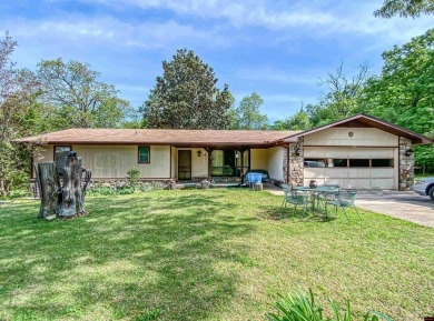 Lake Home For Sale in Bull Shoals, Arkansas