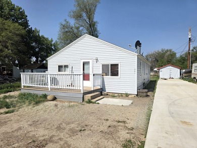 Yellowstone River Home For Sale in Glendive Montana