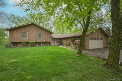 Lake Home For Sale in South Lyon, Michigan